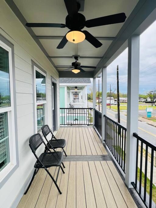 Luxury 4 Bedroom Home And Private Deck By Mcg 6 ออกัสตา ภายนอก รูปภาพ